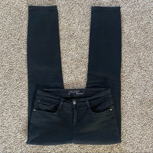 Foster Jeans - Picture 8 of 8